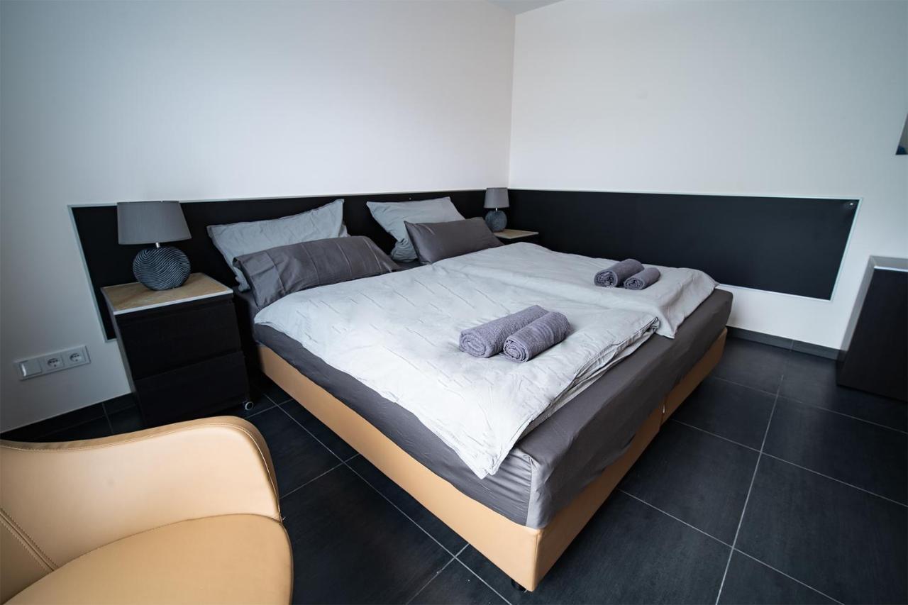 Blauer Stein Apartments Wh2 풀하임 외부 사진